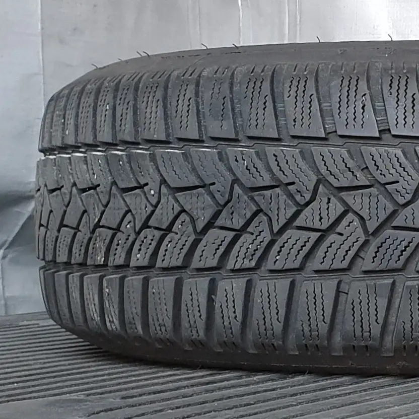 Rezervní kolo R15 Škoda, Volkswagen, Seat č. AR26