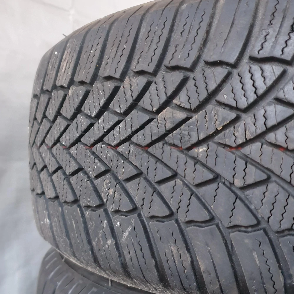 Zimní pneumatiky Bridgestone 185/60 R15 č. AP252