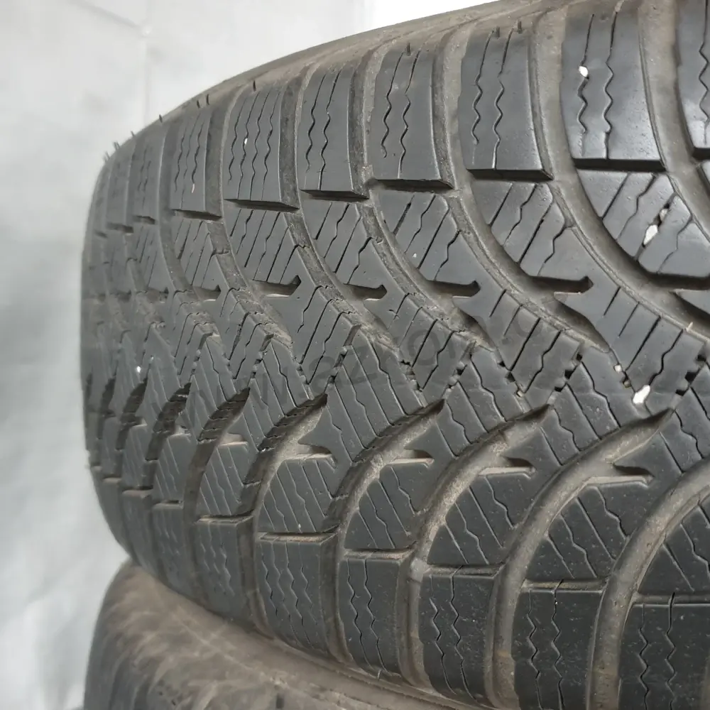 Zimní pneumatiky Michelin 185/60 R15 č. AP213