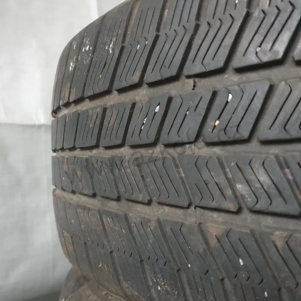 Zimní pneumatiky Barum 205/55 R16 č. AP201