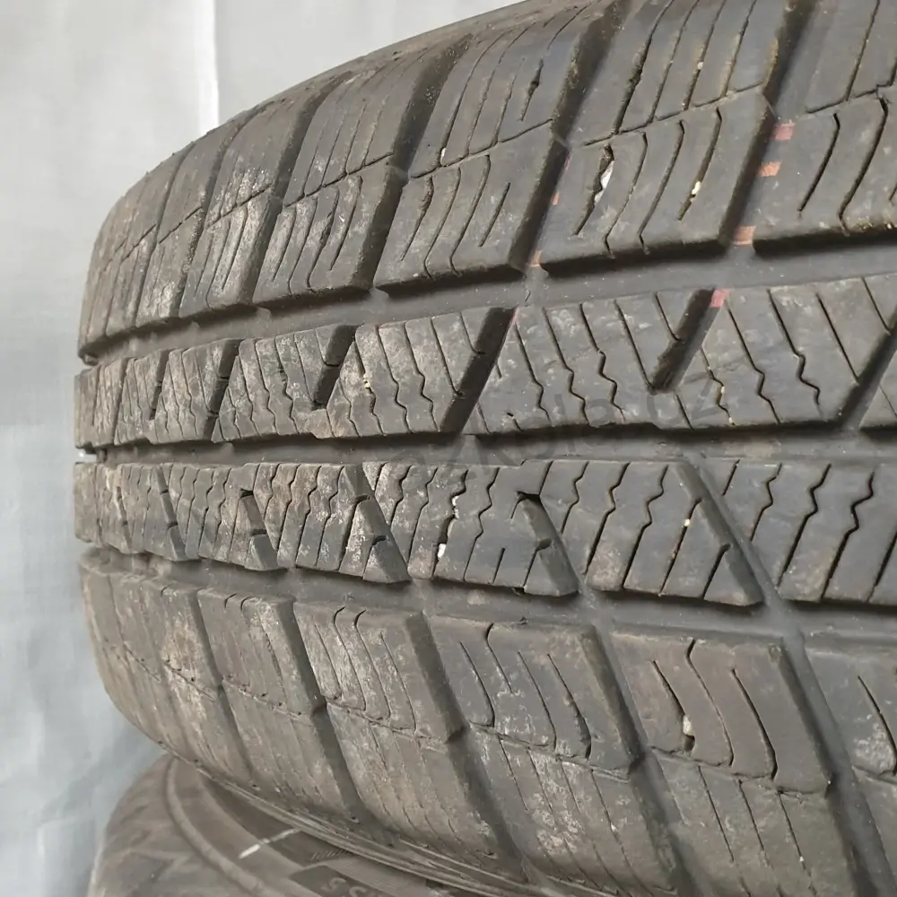 Zimní pneumatiky Barum 175/65 R14 č. AP176