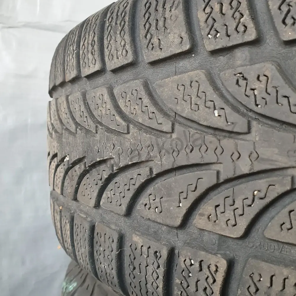 Zimní pneumatiky Nokian+Barum 215/65 R16 č. AP148