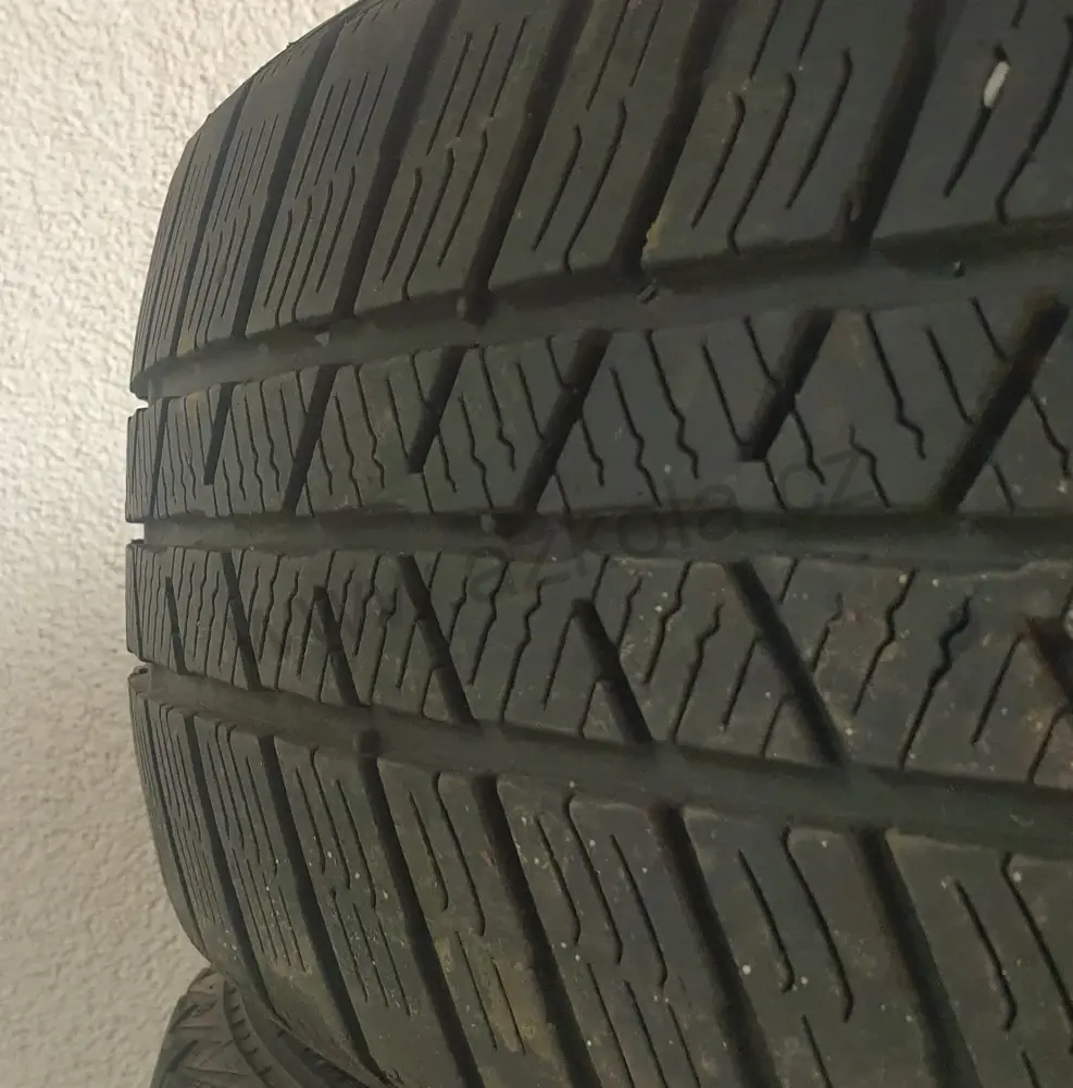Zimní pneumatiky Barum 185/60 R15 č. AP27