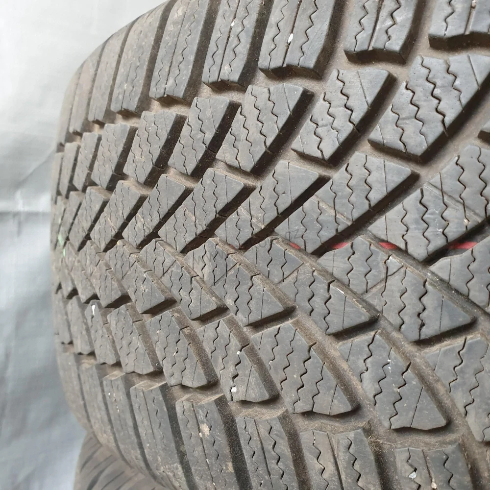 Zimní pneumatiky Bridgestone 215/55 R16 č. AP288