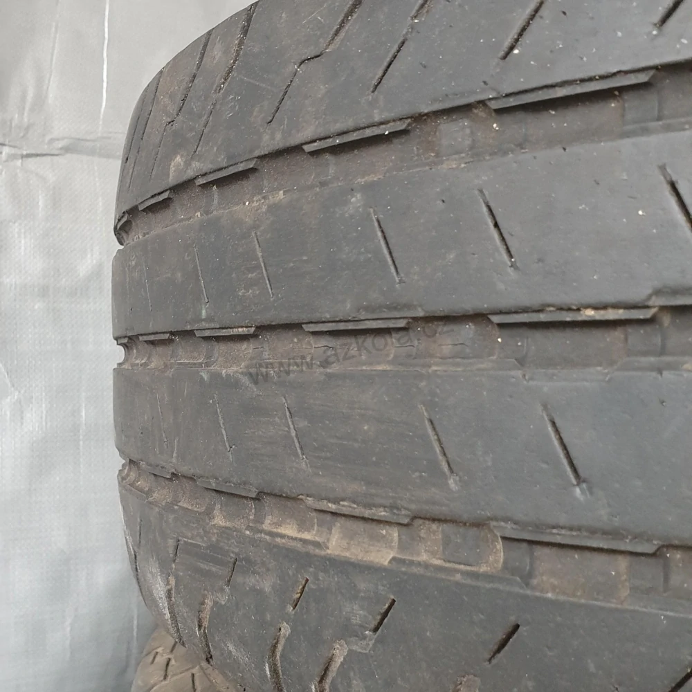 Letní pneumatiky Continental 215/65 R16C č. AP293