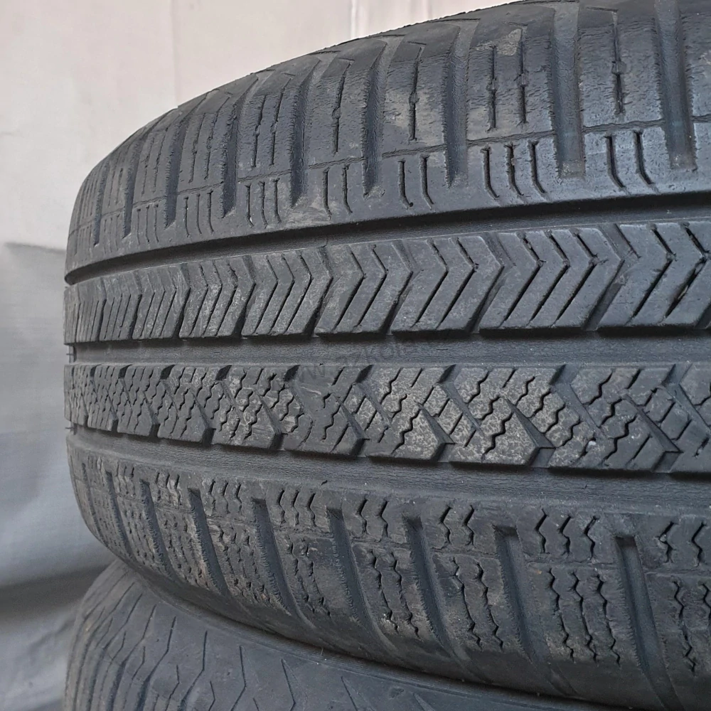 Zimní pneumatiky Vredestein 185/65 R15 č. AP272