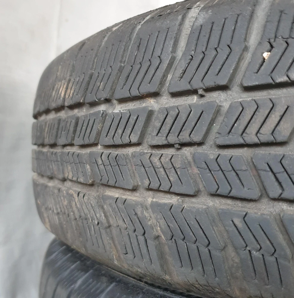 Zimní pneumatiky Barum 165/70 R14 č. AP192
