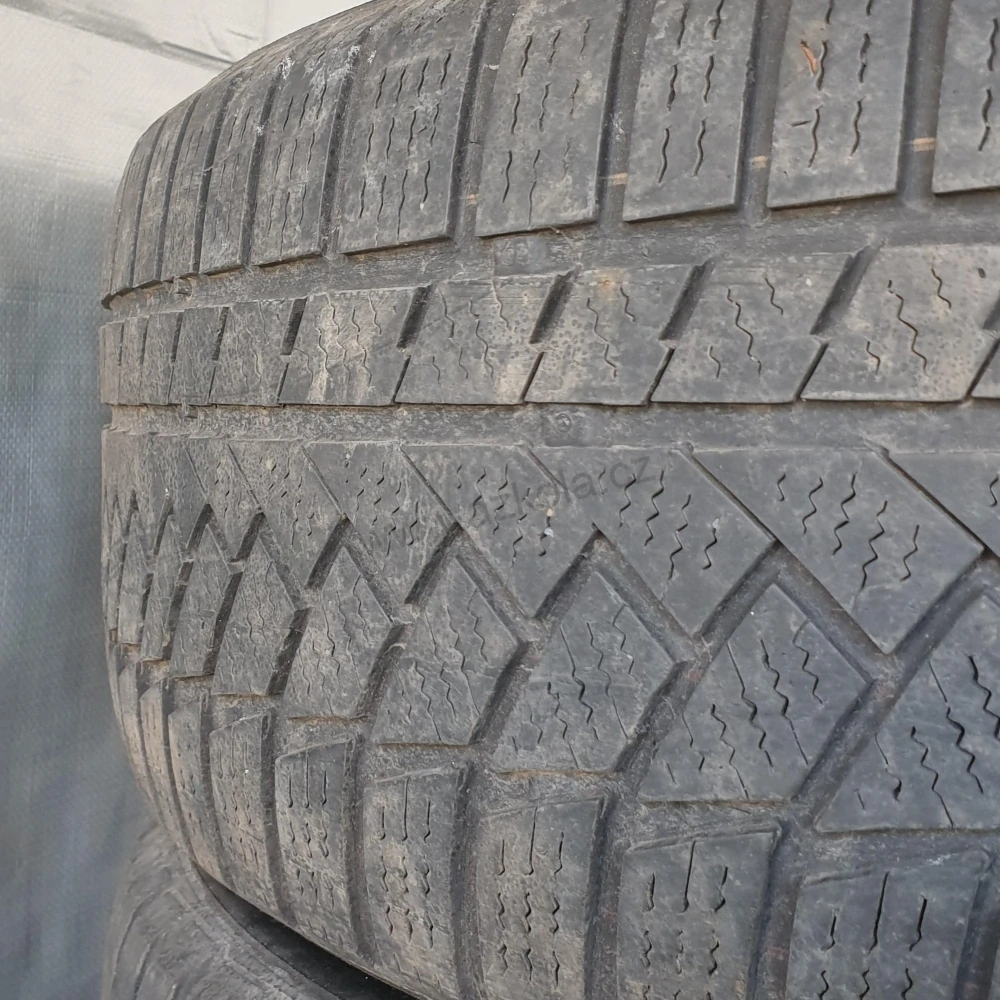 Zimní pneumatiky Continental 215/55 R17 č. AP326