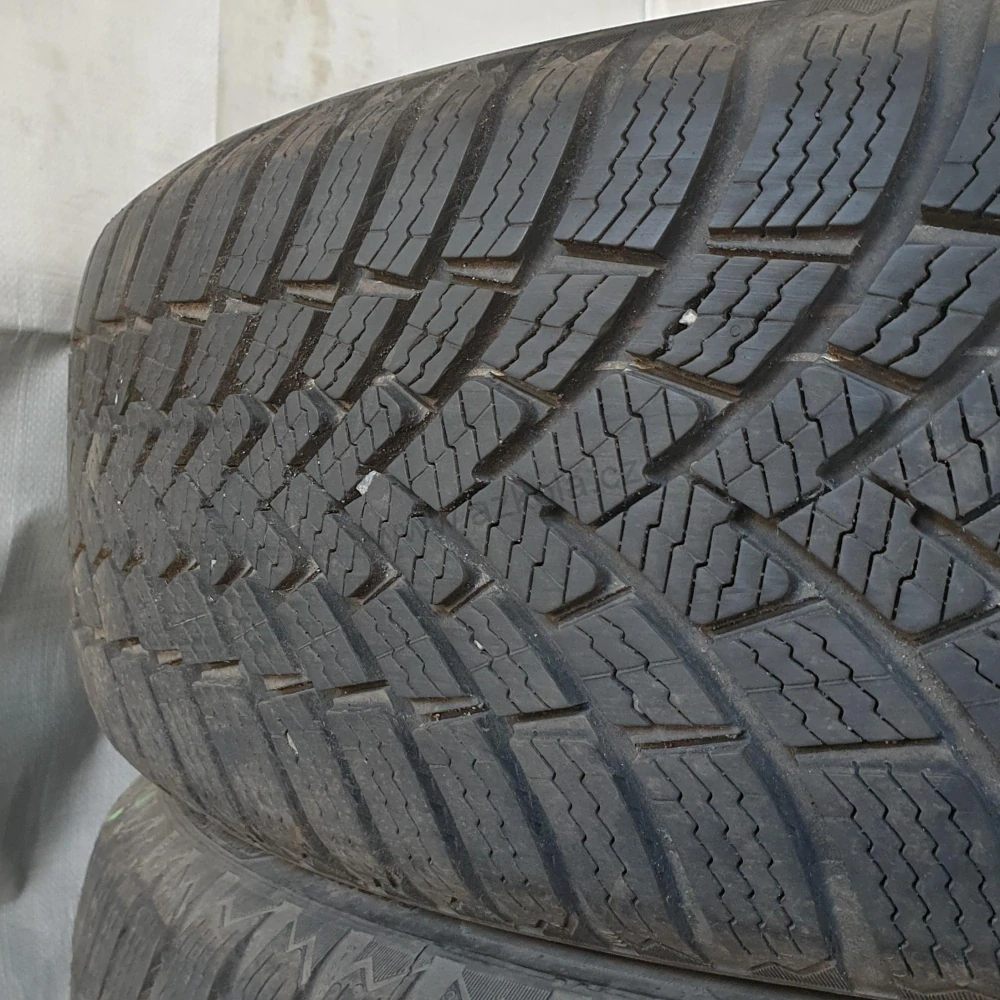 Zimní pneumatiky Barum 205/60 R16 č. AP331