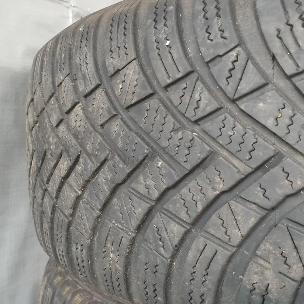 Zimní pneumatiky Hankook 205/55 R16 č. AP340