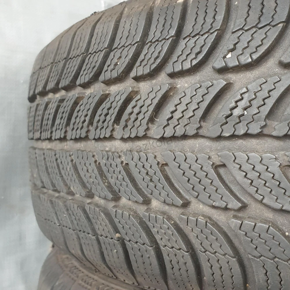 Zimní pneumatiky Sava 195/65 R15 č. AP341