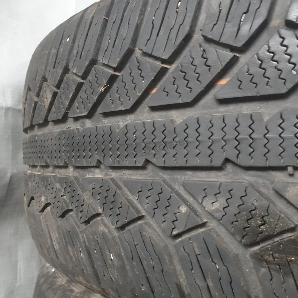 Zimní pneumatiky Semperit 215/60 R16 č. AP349