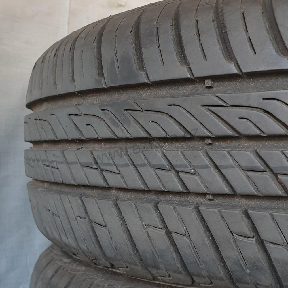 Letní pneumatiky Barum 175/70 R14 č. AP429