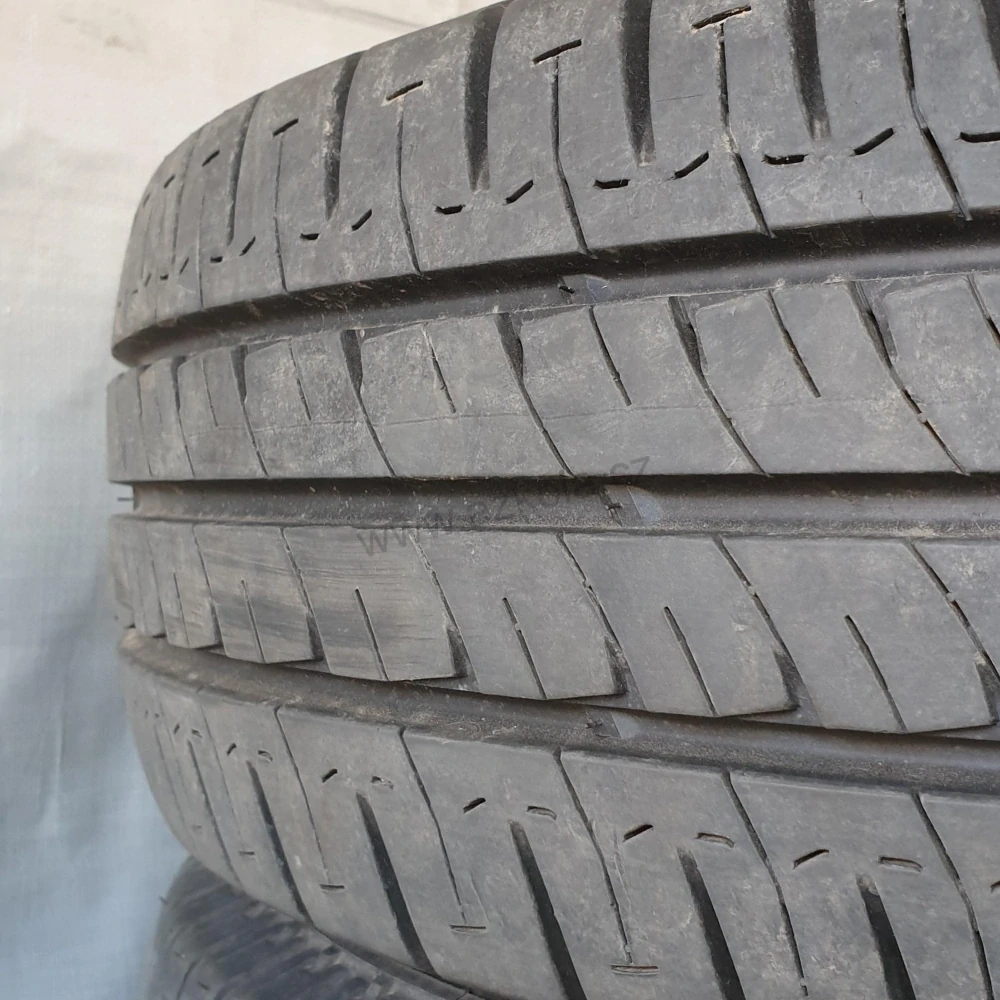 Letní pneumatiky Michelin 215/70 R15C 8mm č. AP425