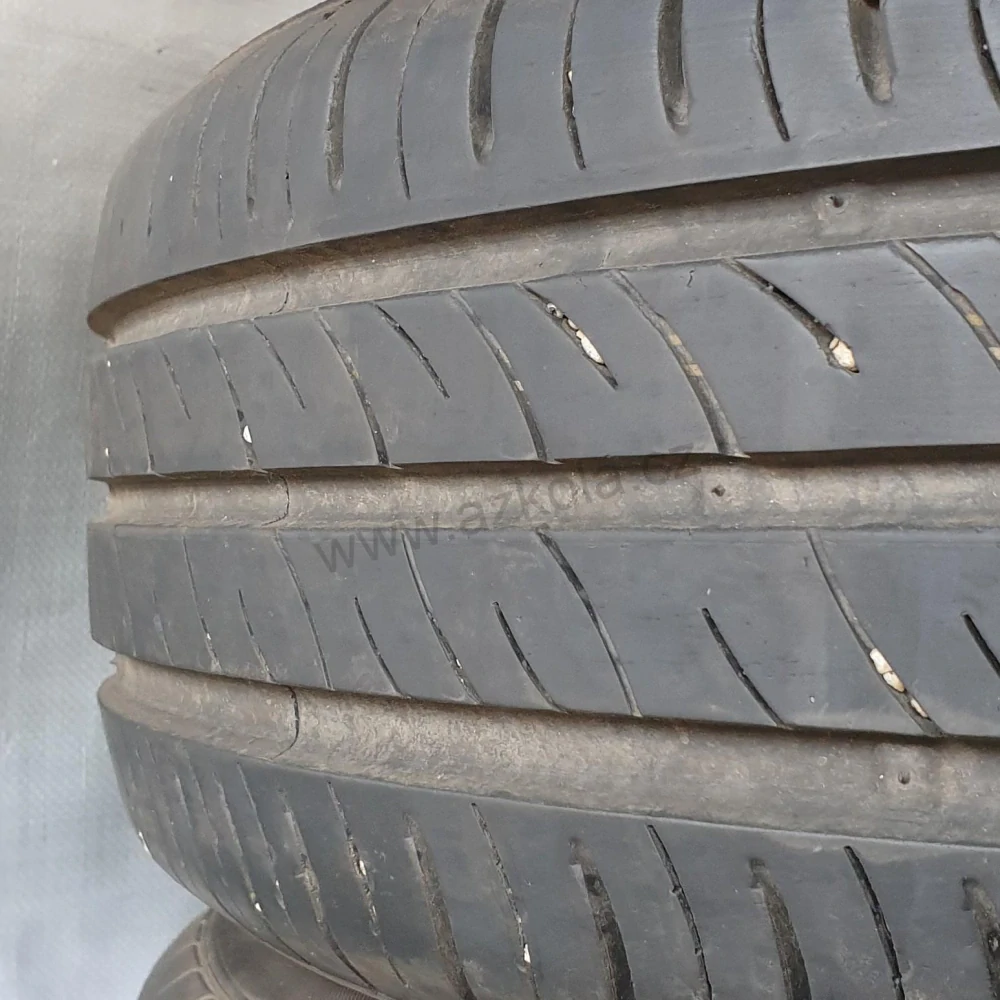 Letní pneumatiky Kumho 185/65 R15 č. AP400