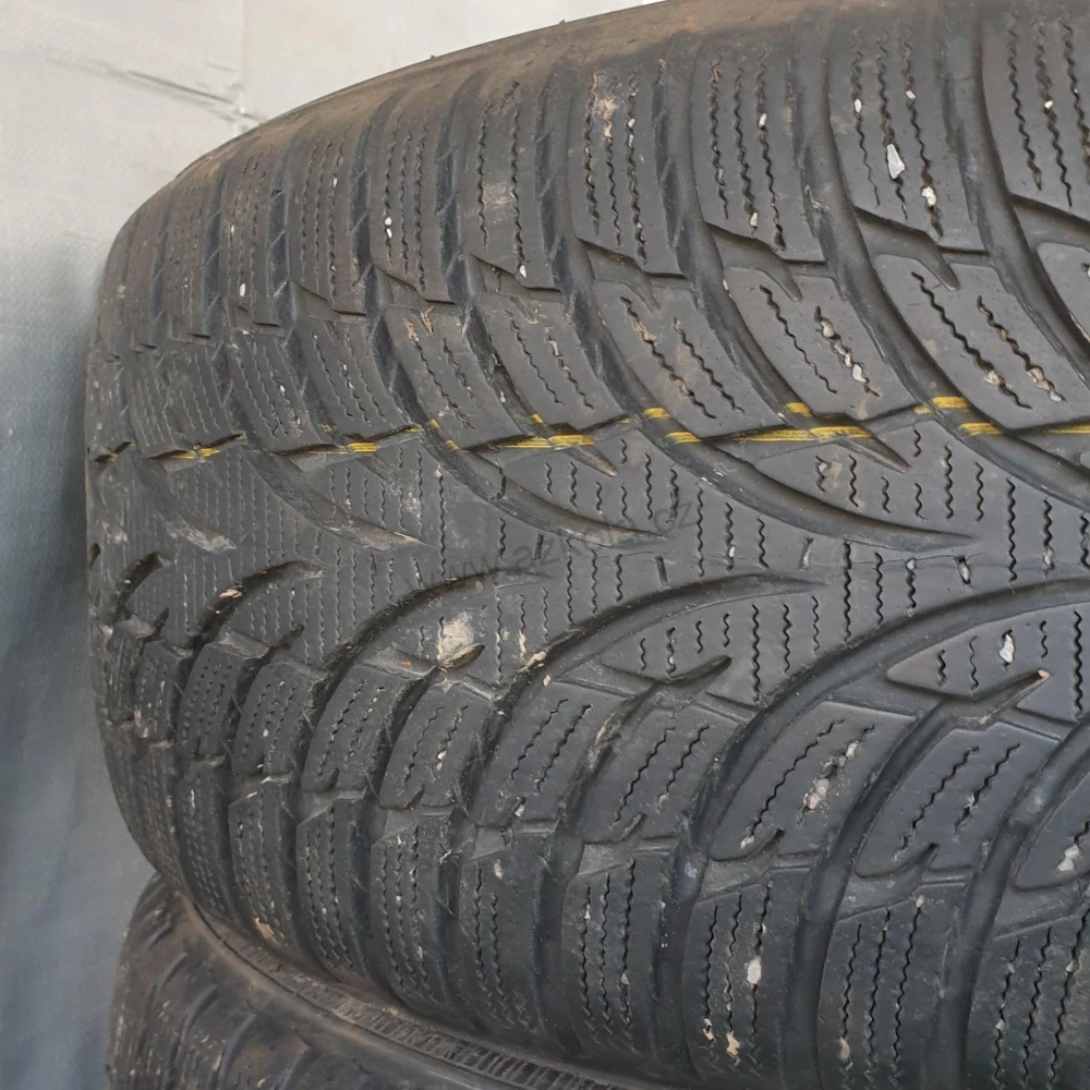 Zimní pneumatiky Nokian 205/55 R16 č. AP368