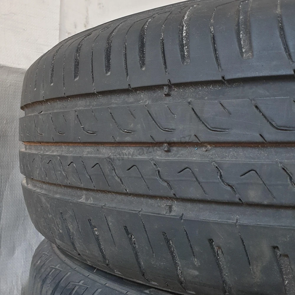 Letní pneumatiky Barum 185/65 R15 č. AP376