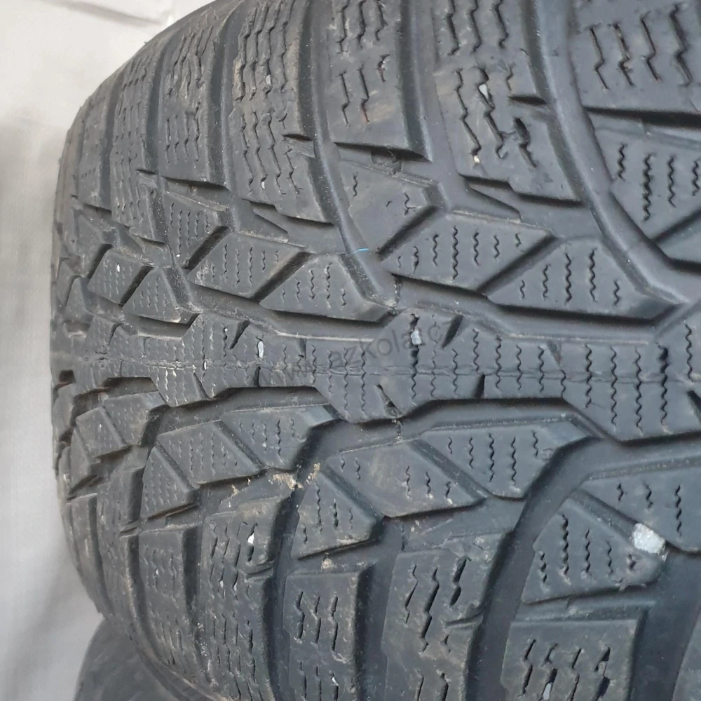 Zimní pneumatiky Nokian 205/55 R16 č. AP377