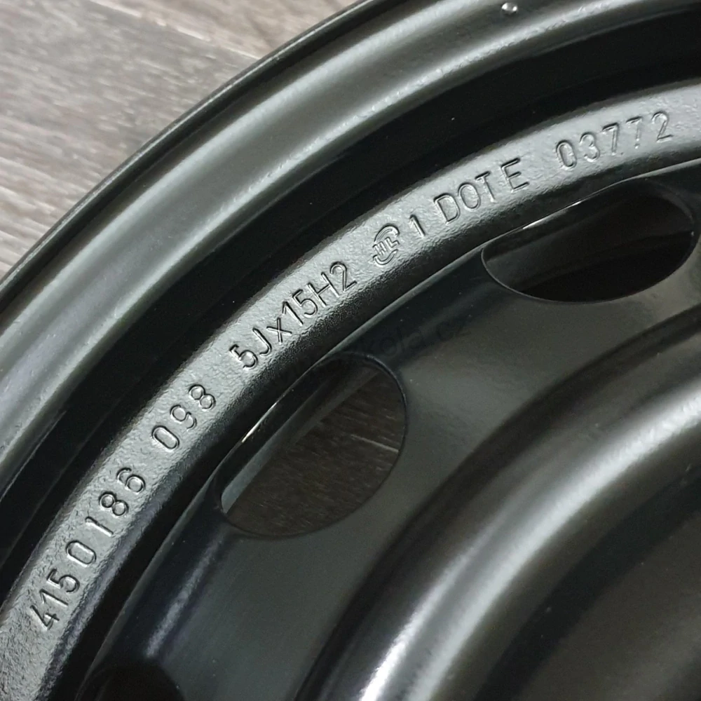 Disky Toyota Yaris 5Jx15 ET39 4x100x54 T9