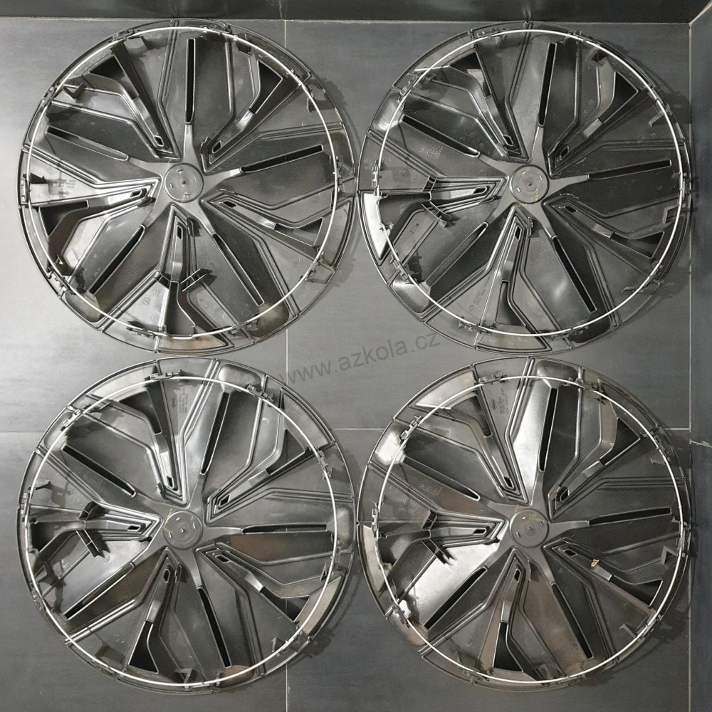 Originální poklice 16" Nissan Juke (použité)