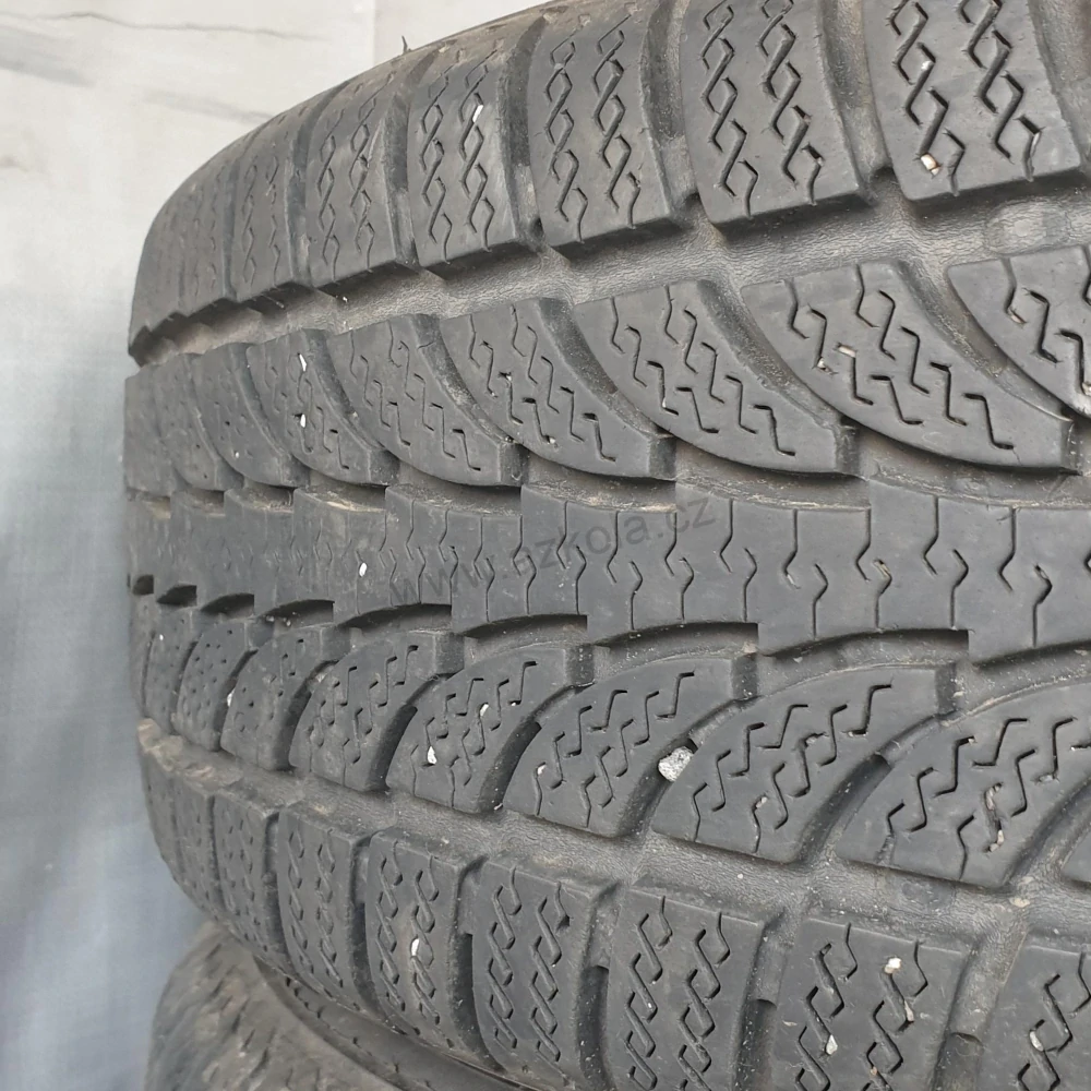 Zimní pneumatiky 215/70 R16 Fulda č. AP487