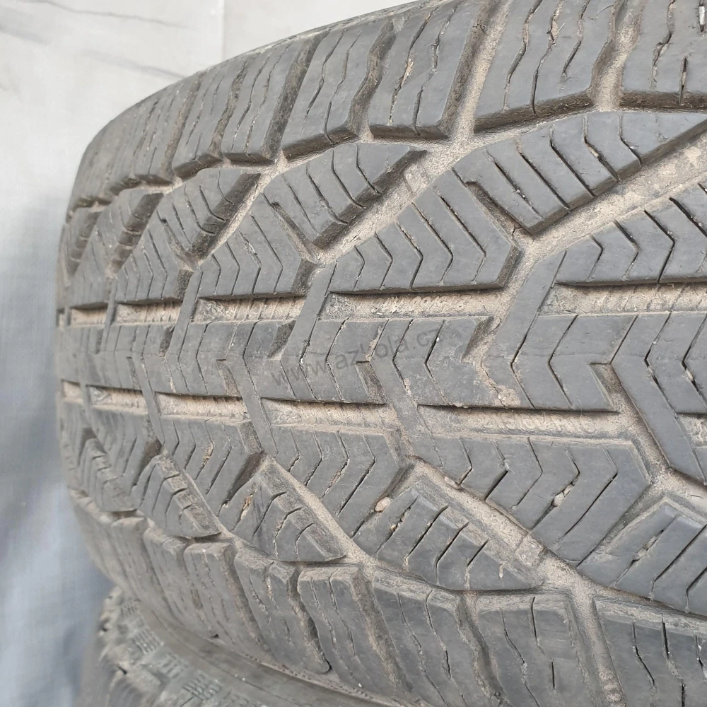 Zimní pneumatiky 215/60 R16 Kormoran č. AP489