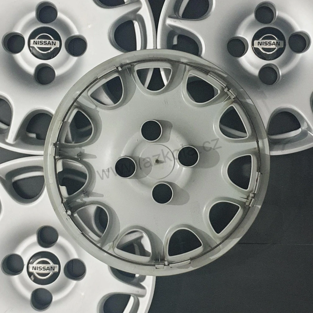 Originální poklice 15" Nissan (použité)