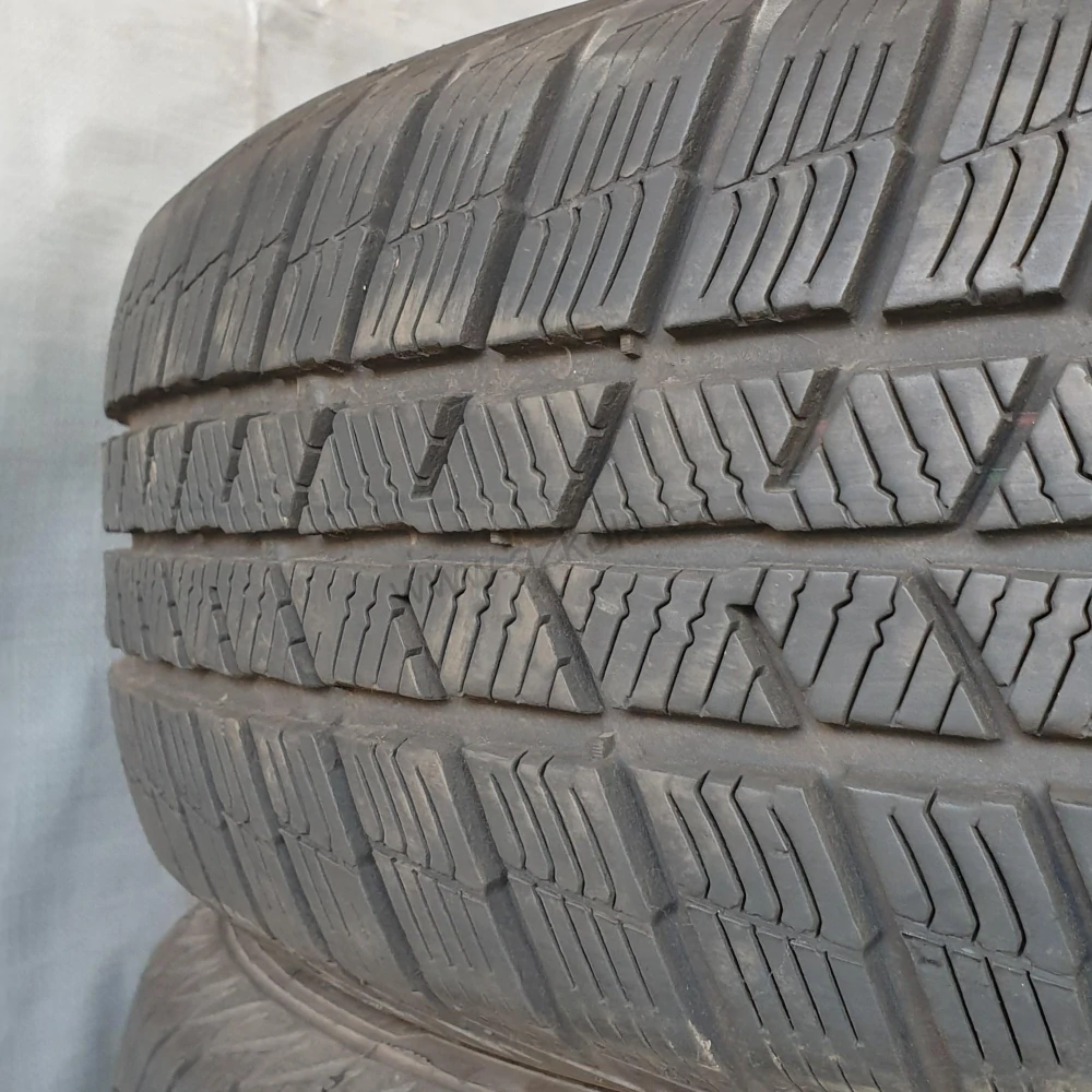 Zimní pneumatiky 195/65 R15 Barum č. AP496