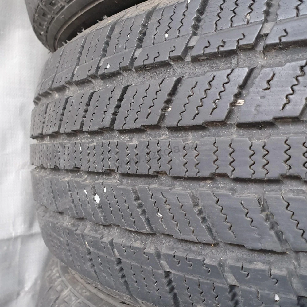Zimní pneumatiky 205/70 R15 Aufine č. AP501