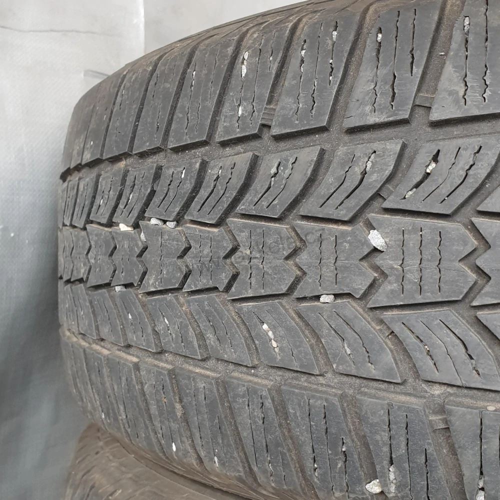 Zimní pneumatiky 215/60 R16 Sava č. AP522
