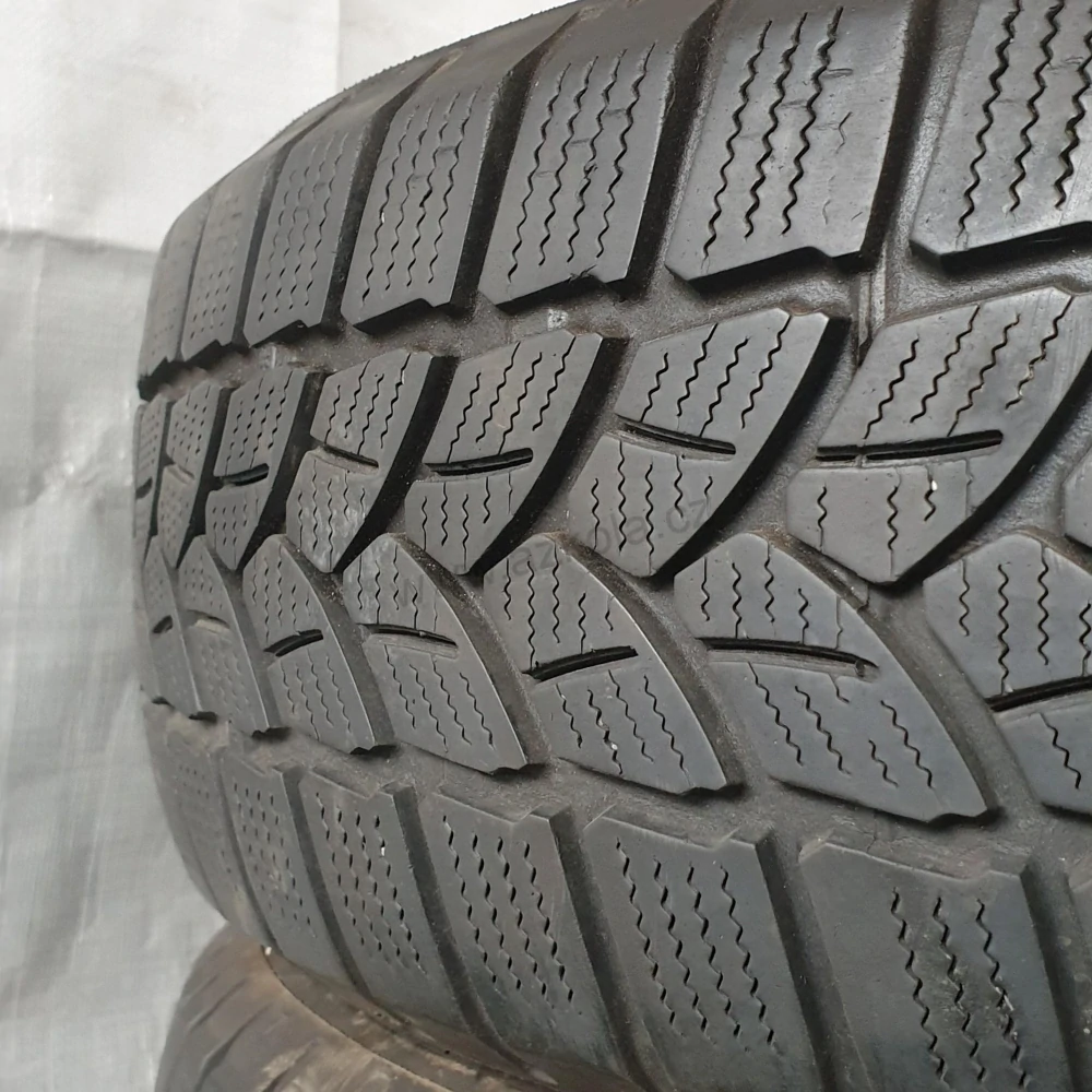 Zimní pneumatiky 185/65 R15 Firestone č. AP529