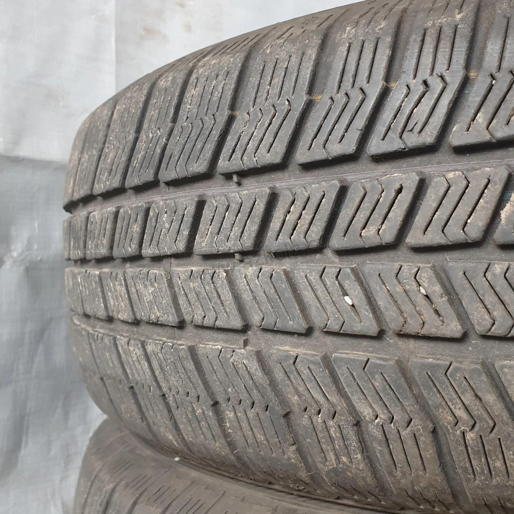 Zimní pneumatiky 195/65 R15 Barum č. AP533