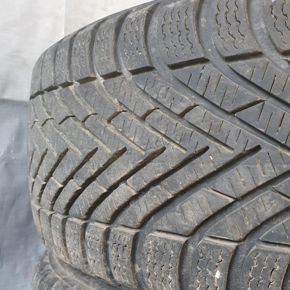 Zimní pneumatiky 205/55 R16 Pirelli č. AP544