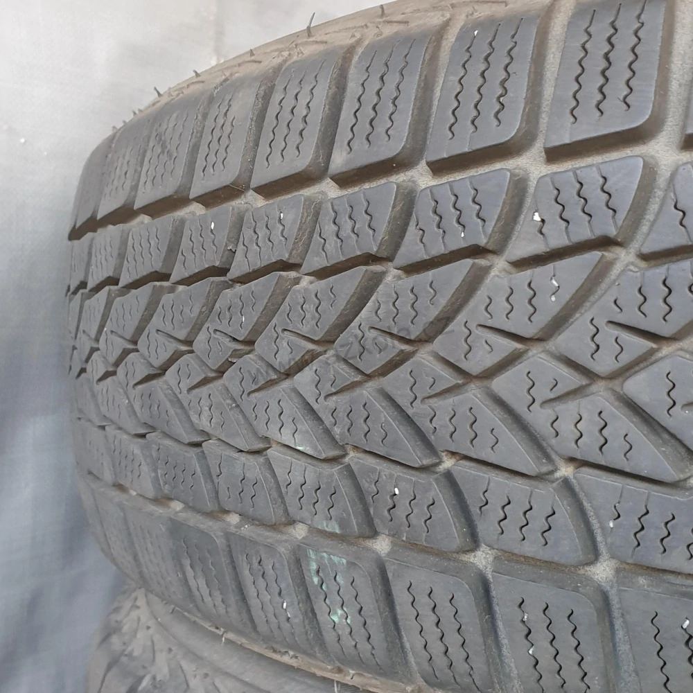 Zimní pneumatiky 195/65 R15 Dayton č. AP549