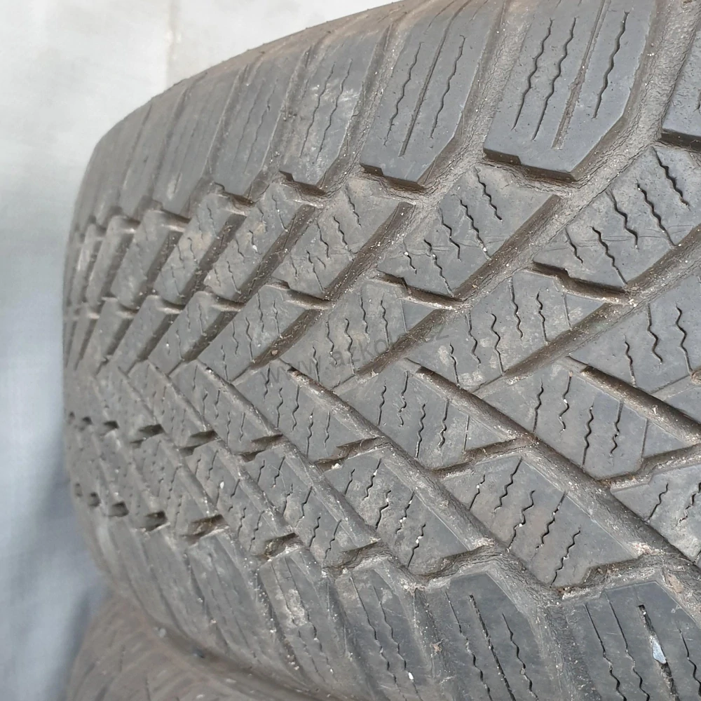 Zimní pneumatiky 195/65 R15 Continental č. AP553