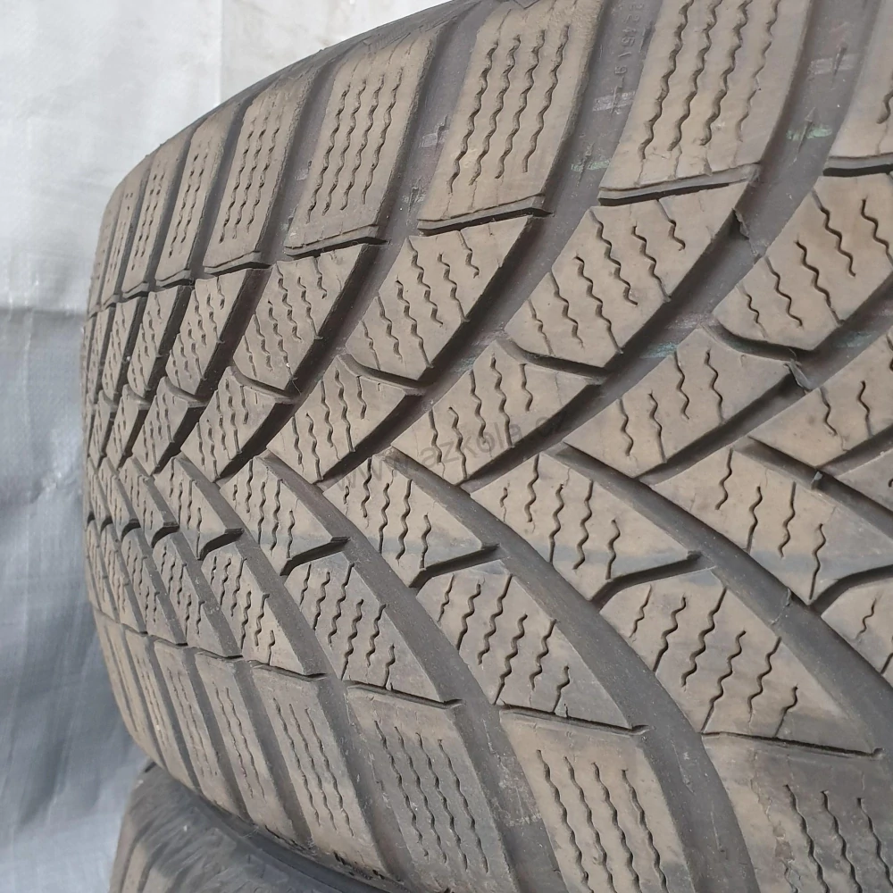 Zimní pneumatiky 205/60 R16 Semperit č. AP554