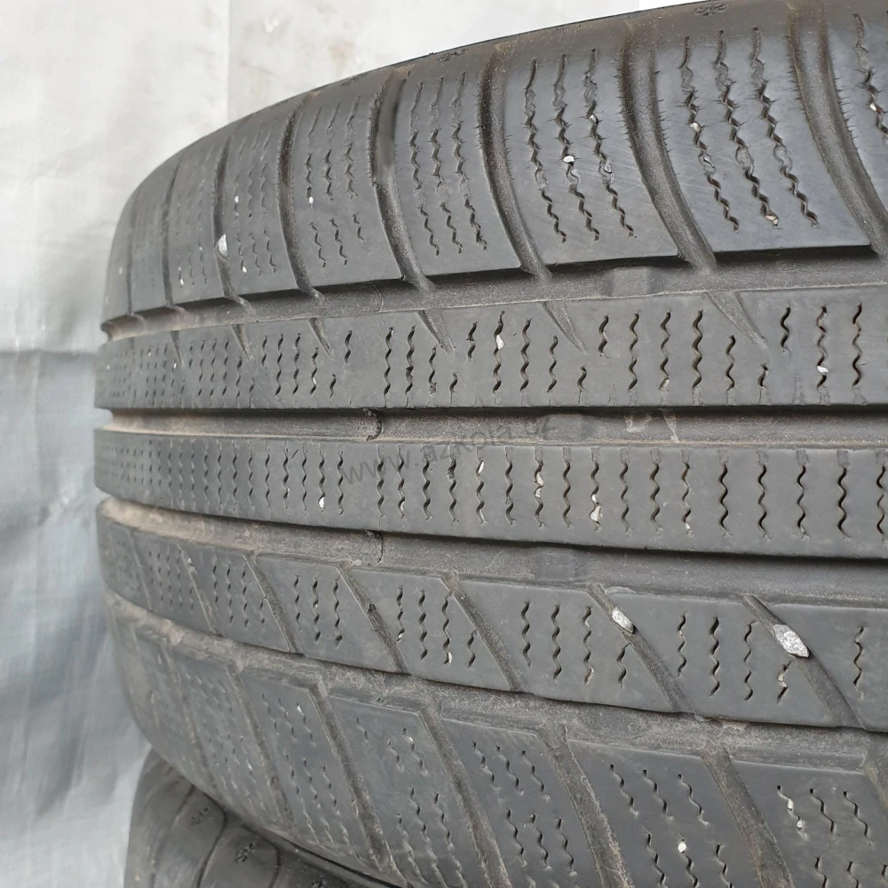 Zimní pneumatiky 205/55 R16 Tomket č. AP561