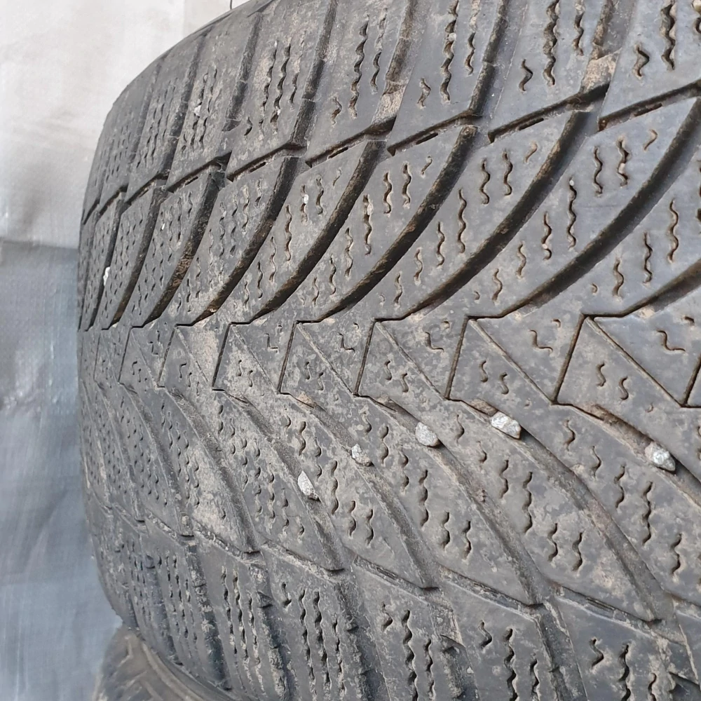 Zimní pneumatiky 205/55 R16 Nexen č. AP568