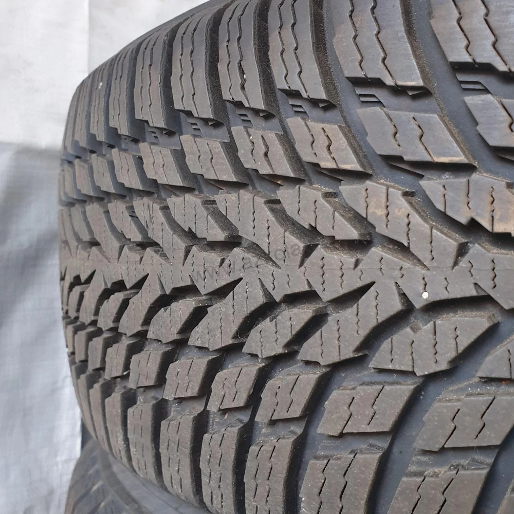 Zimní pneumatiky 185/60 R15 Nokian č. AP572