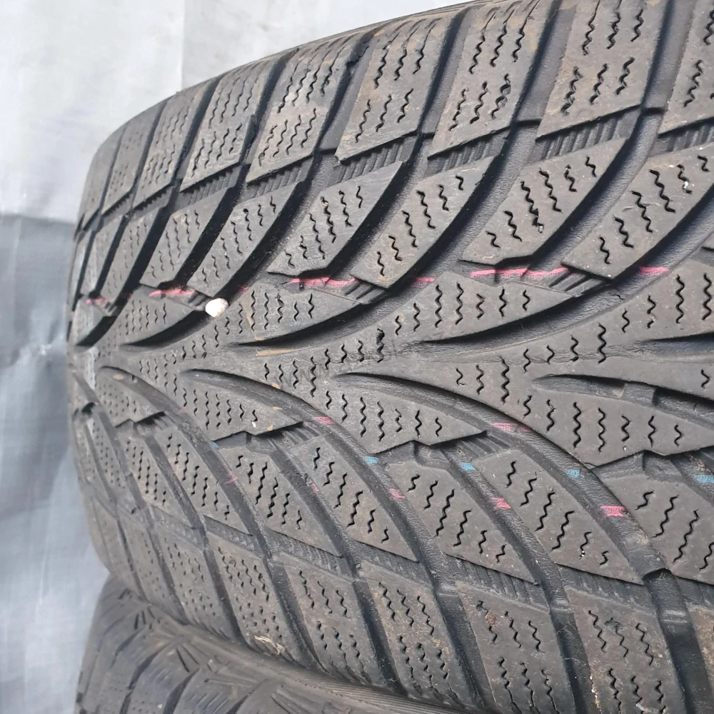 Zimní pneumatiky 195/65 R15 Nankang č. AP575