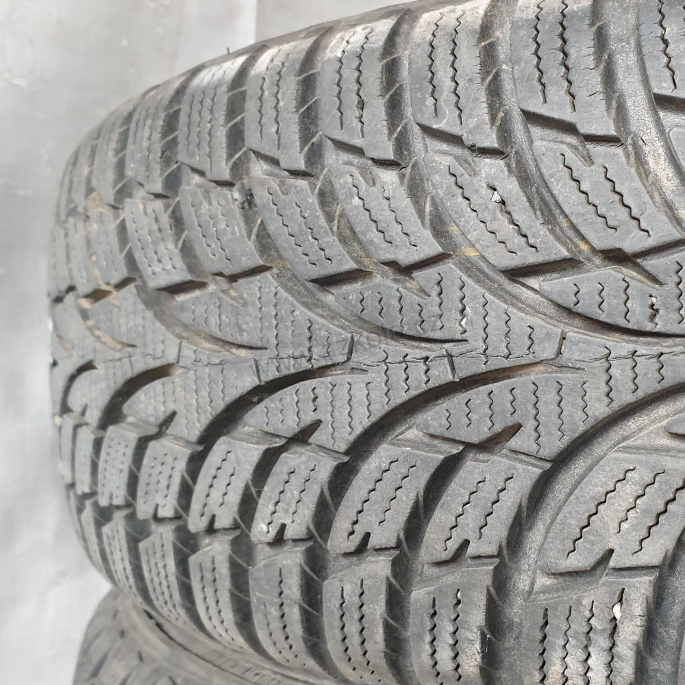 Zimní pneumatiky 165/70 R14 Nokian č. AP592