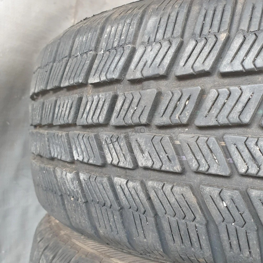 Zimní pneumatiky 185/60 R15 Barum č. AP600