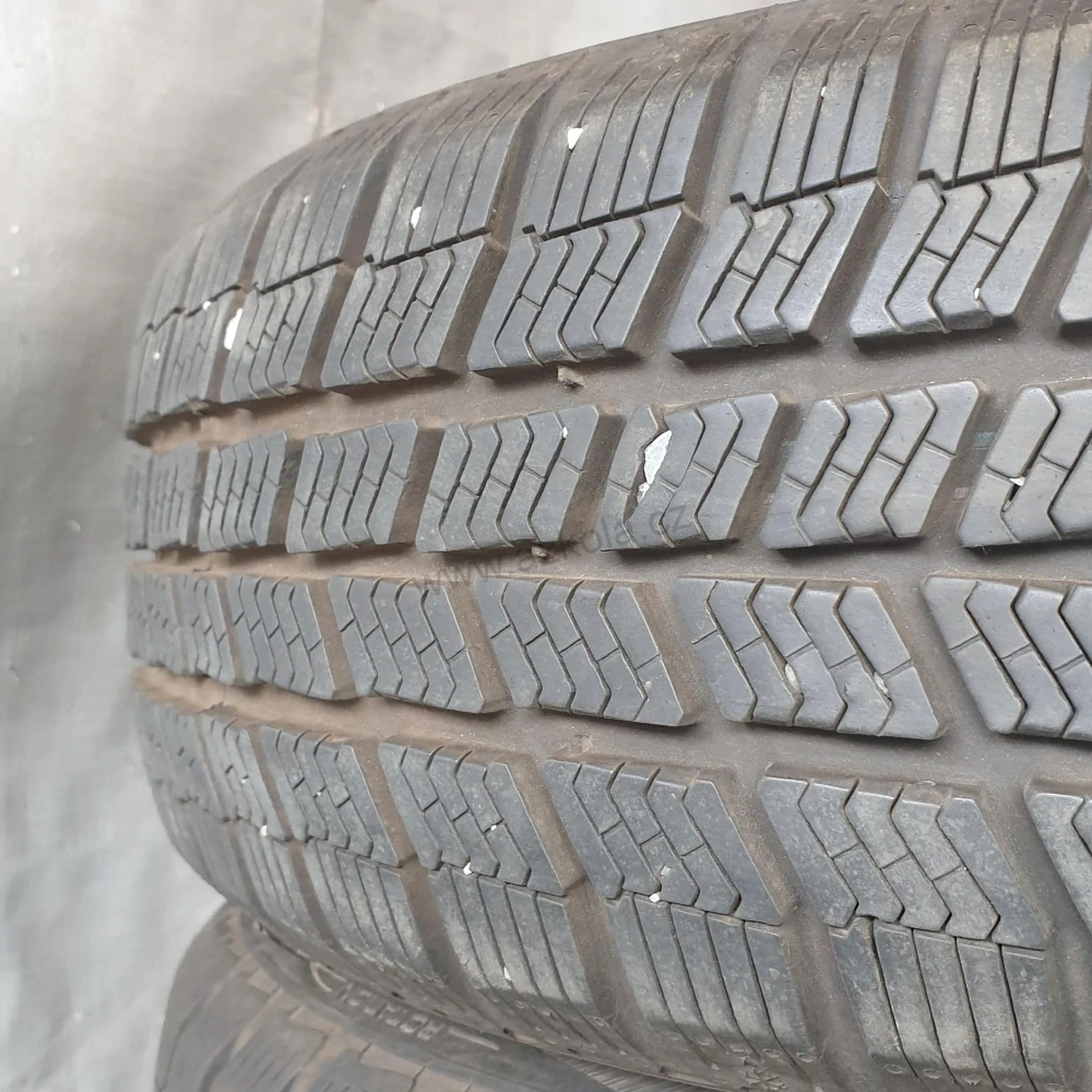 Zimní pneumatiky 185/60 R14 Barum č. AP605
