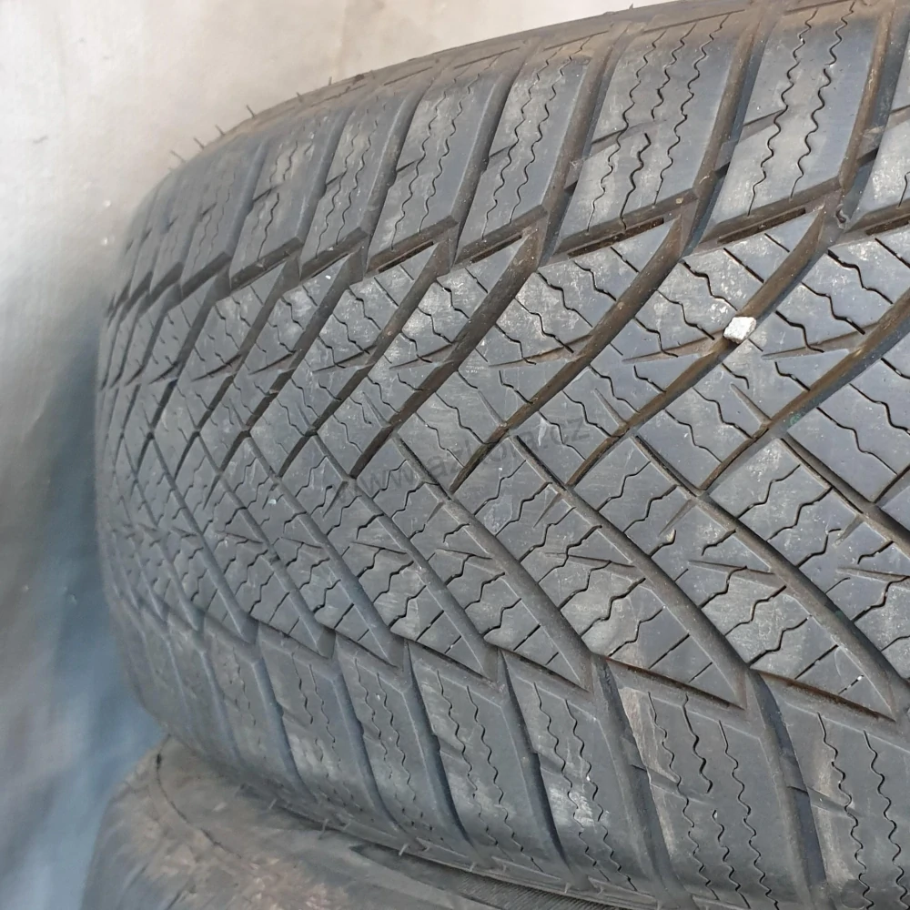 Zimní pneumatiky 185/65 R15 Imperial č. AP617