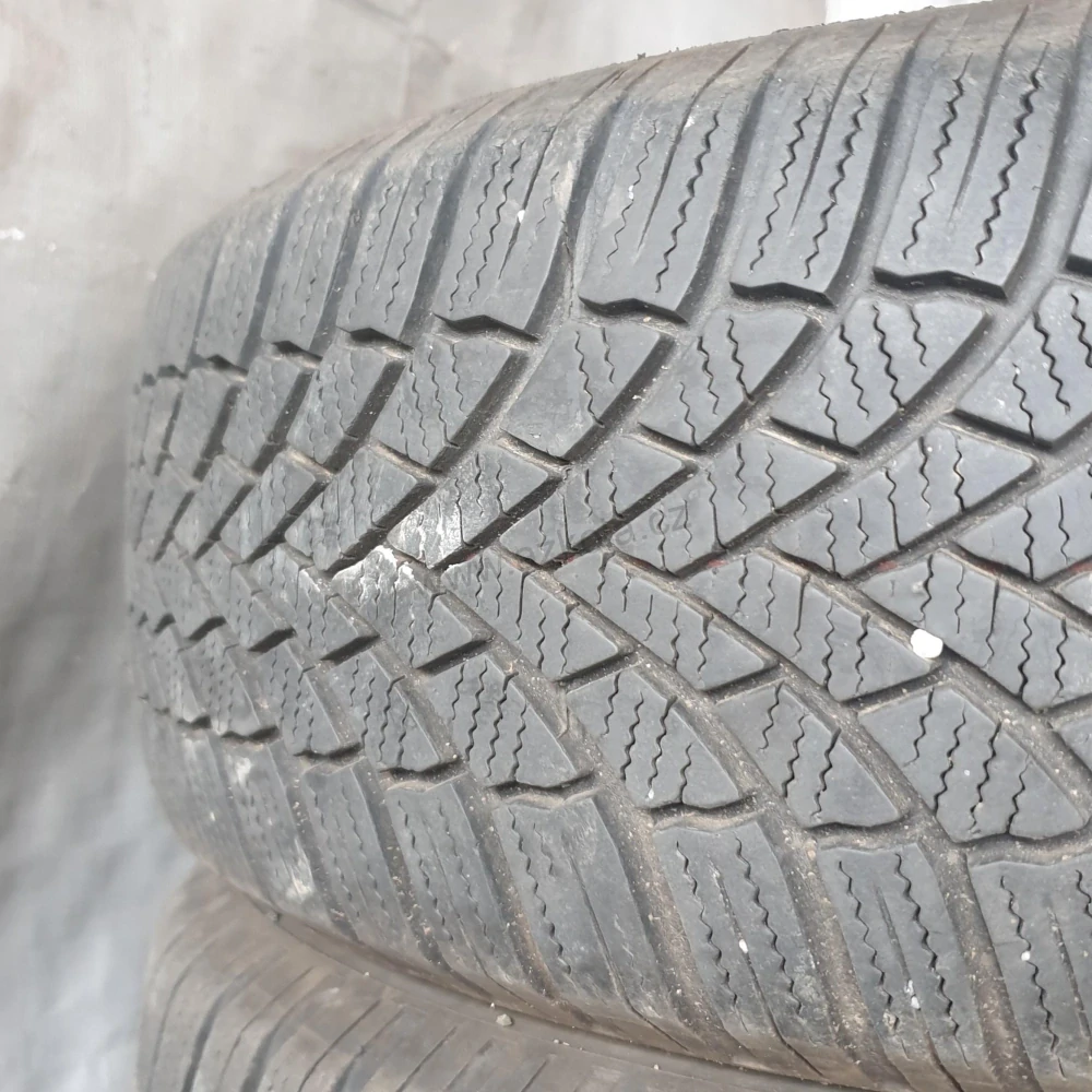 Zimní pneumatiky 195/65 R15 Bridgestone č. AP618