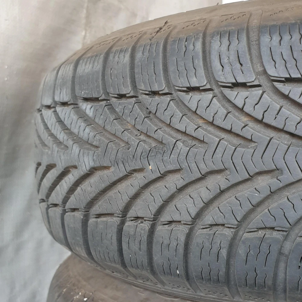 Zimní pneumatiky 185/60 R14 BFGoodrich č. AP655