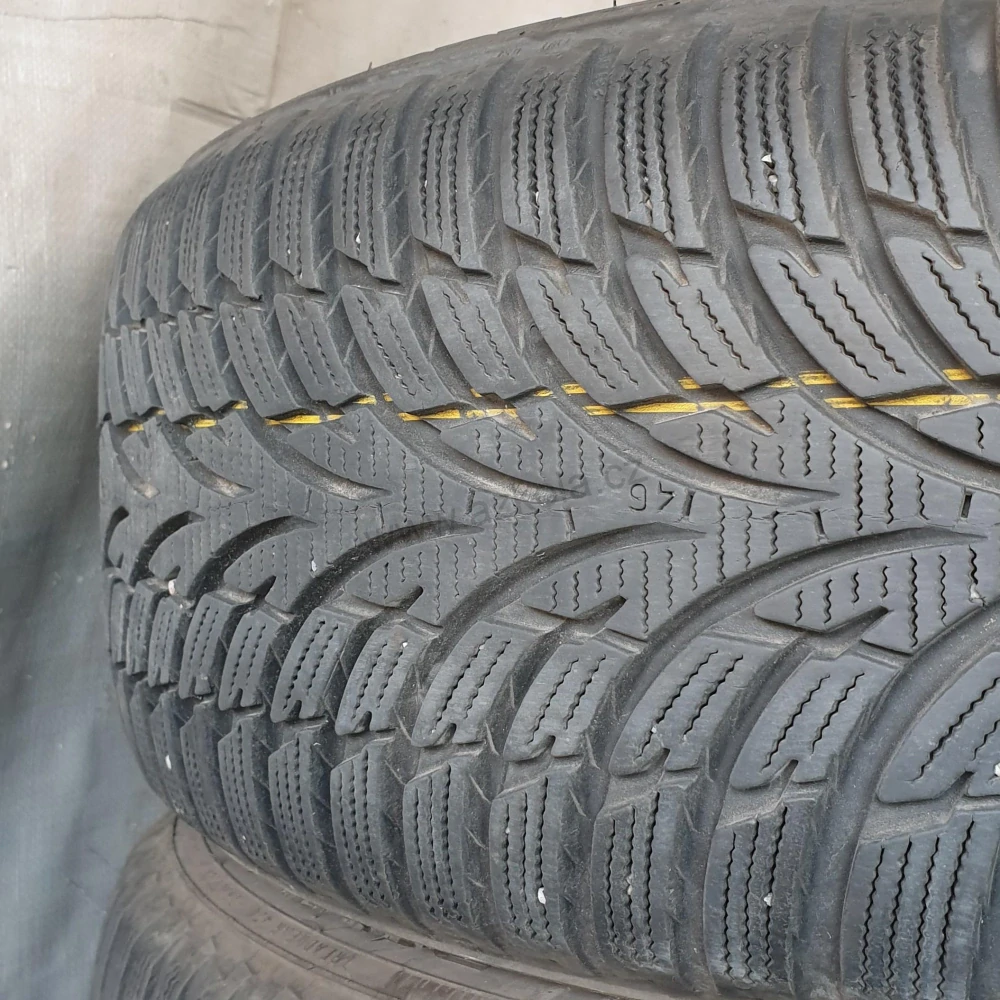 Zimní pneumatiky 205/55 R16 Nokian č. AP661