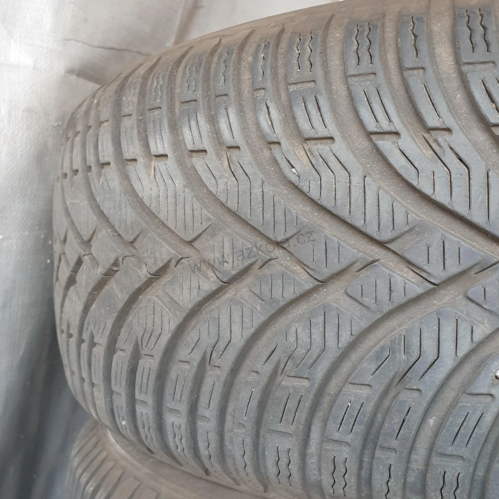 Zimní pneumatiky 205/55 R16 Kleber č. AP673
