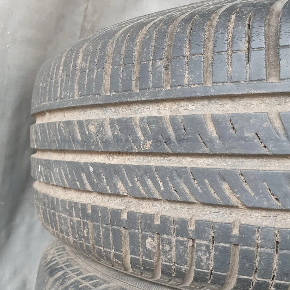 Letní pneumatiky 175/70 R14 Pirelli č. AP674
