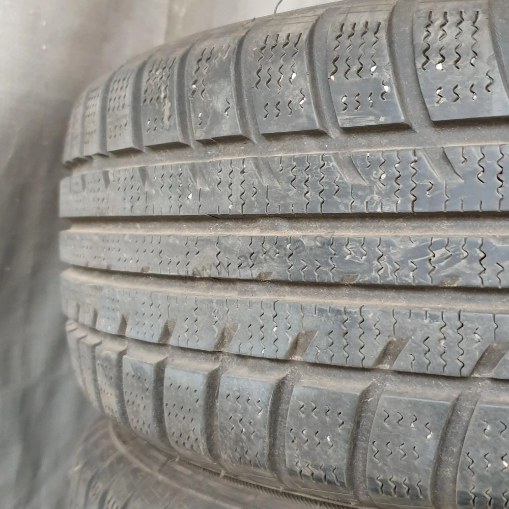 Zimní pneumatiky 175/65 R14 Tomket č. AP677